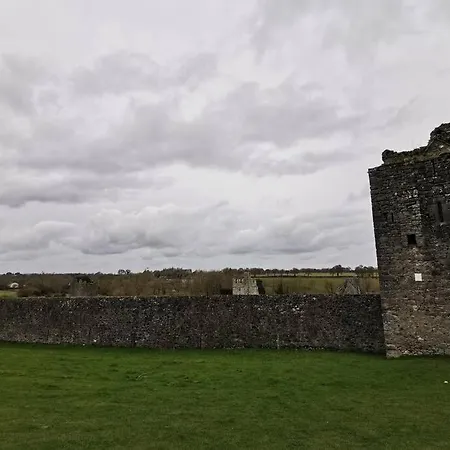 Tranquil Unit Close To Kells Appartement *