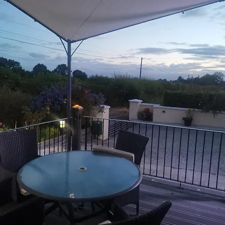 Tranquil Unit Close To Kells Appartement Kilkenny