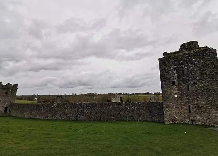 Tranquil Unit Close To Kells דירה *