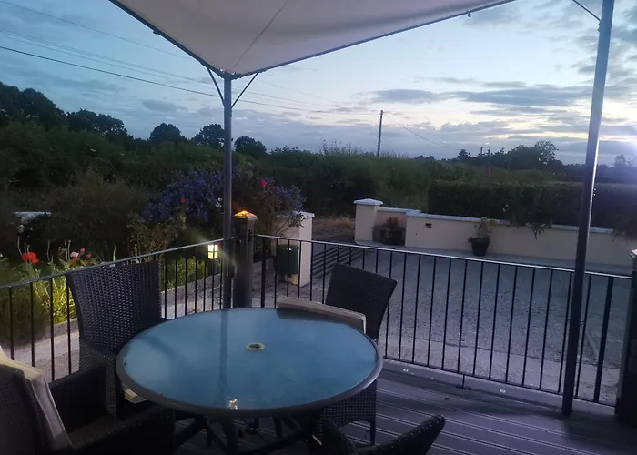 Tranquil Unit Close To Kells דירה קילקני